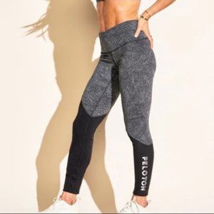 ❌SOLD❌Lululemon x Peloton Wunder Under Black/ White Colorblock Leggings Size 6